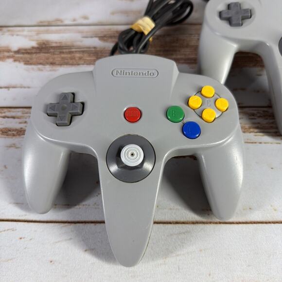 Nintendo 64 Controllers Gray Lot of 2 - Untested Loose Parts - Pre-owned - Picture 2 of 5